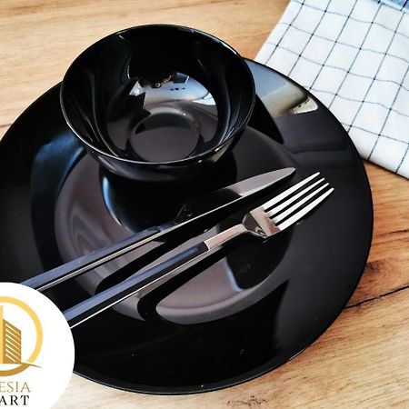 Apartament Granatowy ティヒ エクステリア 写真
