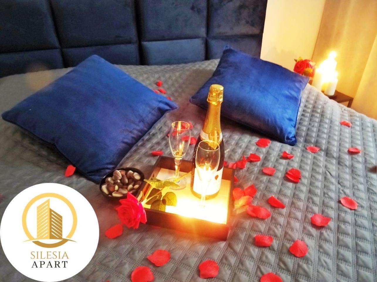 Apartament Granatowy ティヒ エクステリア 写真