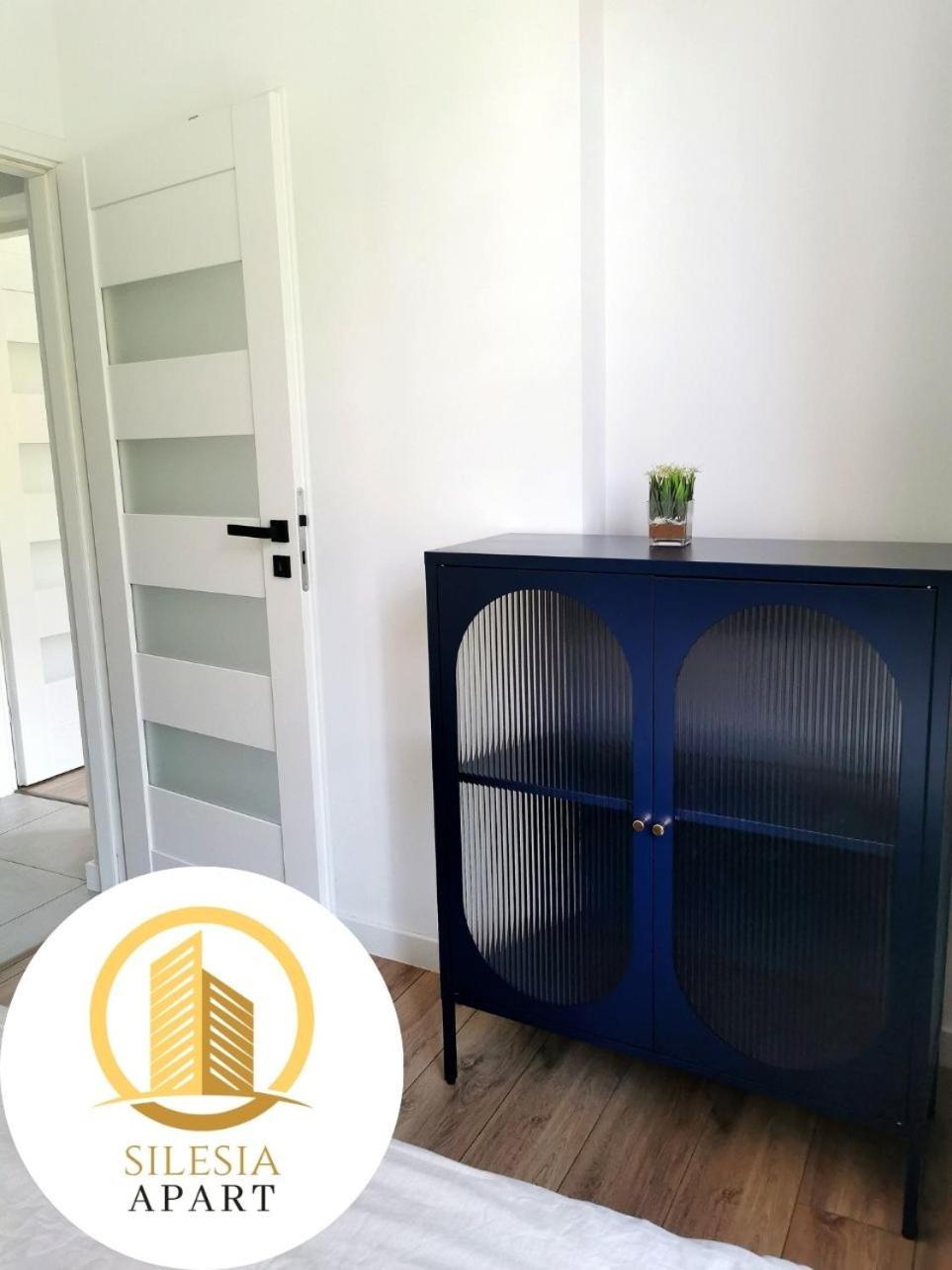 Apartament Granatowy ティヒ エクステリア 写真